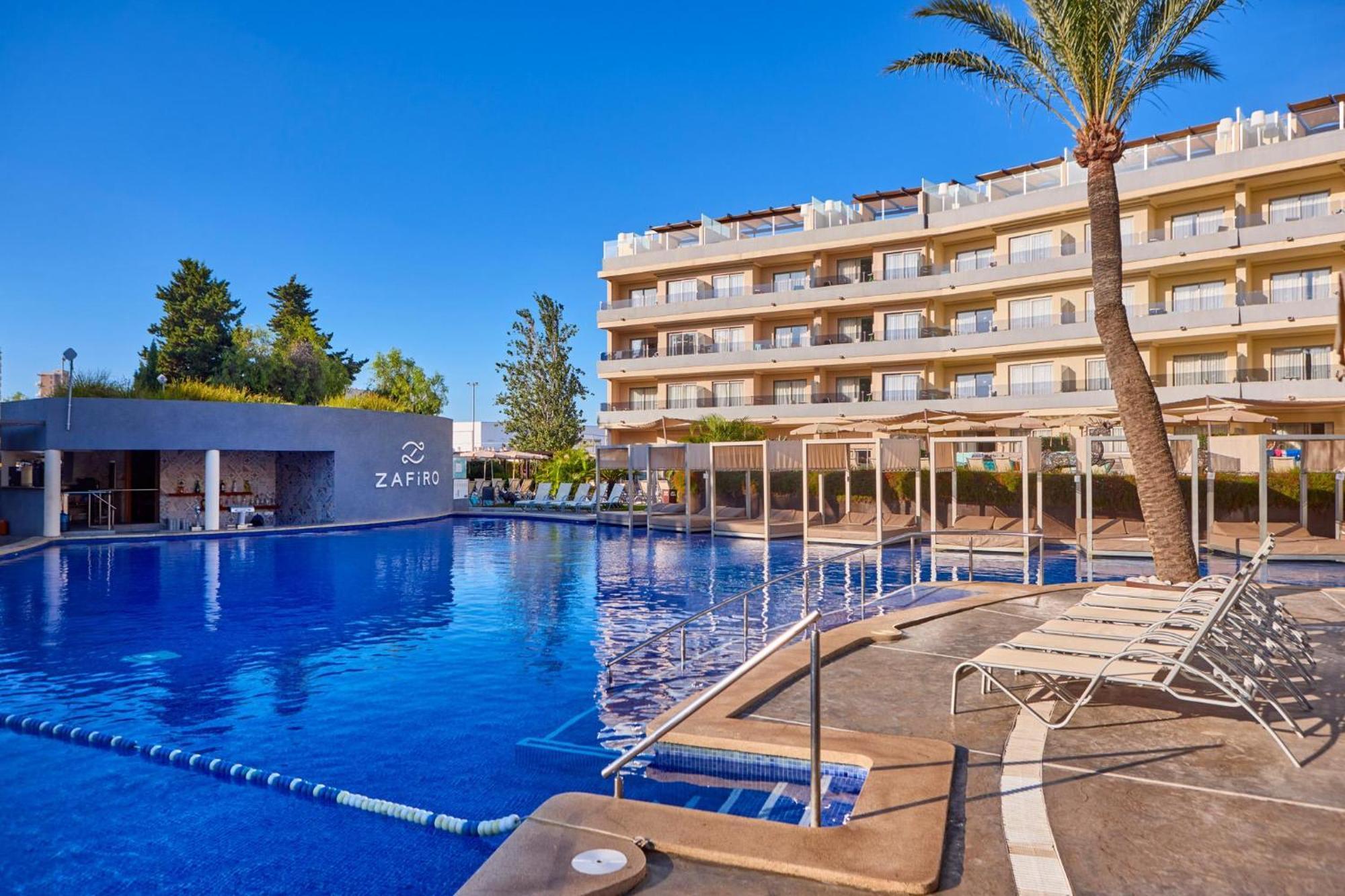 Zafiro Palmanova Aparthotel Exterior foto
