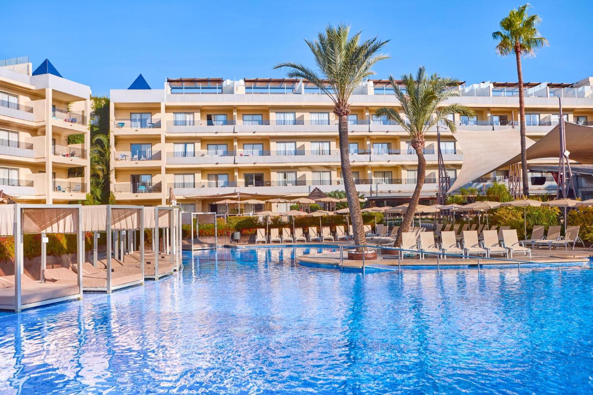 Zafiro Palmanova Aparthotel Exterior foto